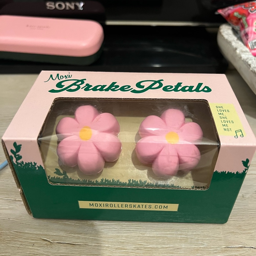 moxi skate stoppers